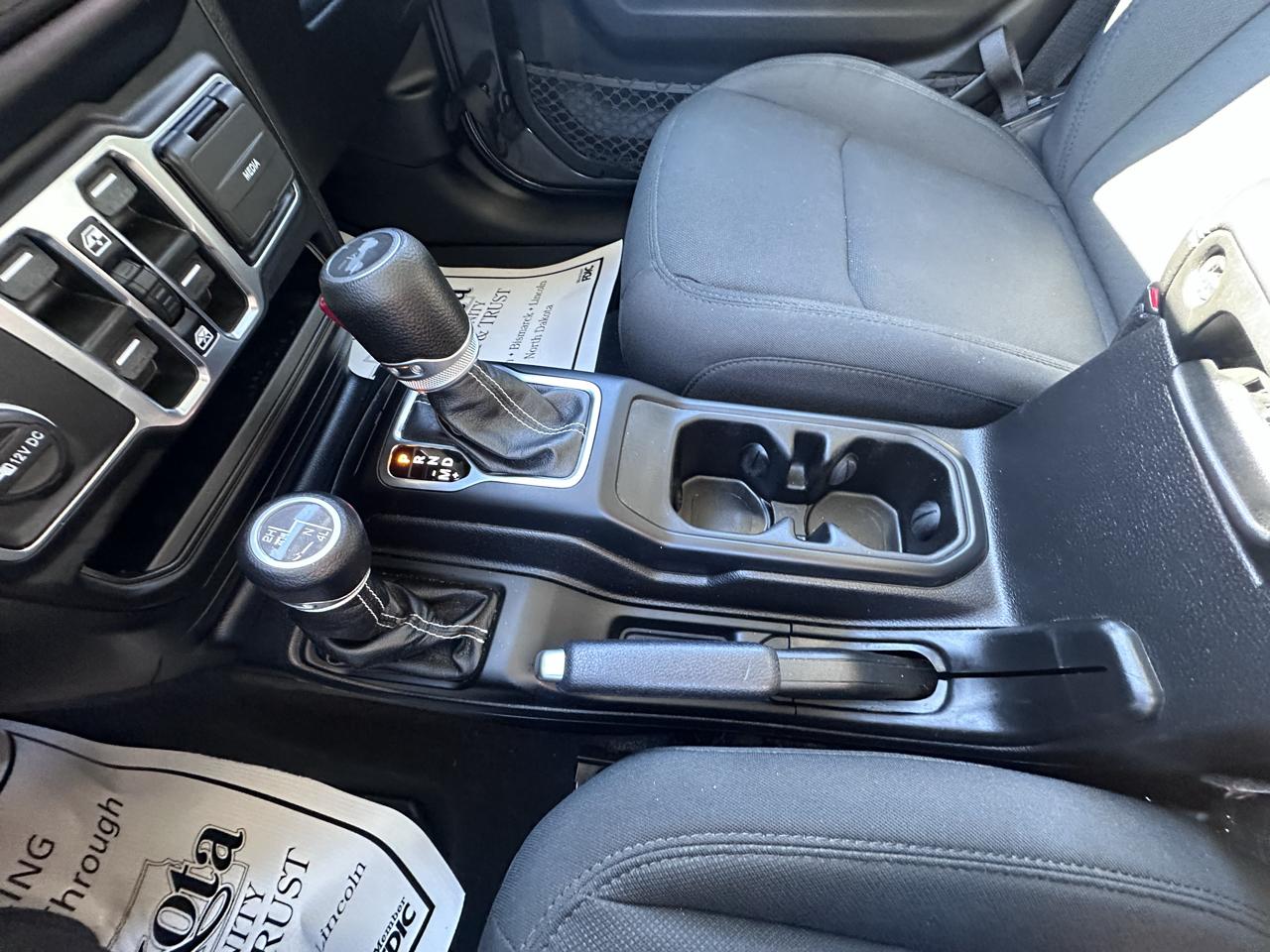 Jeep Wrangler Unlimited Sahara 2021