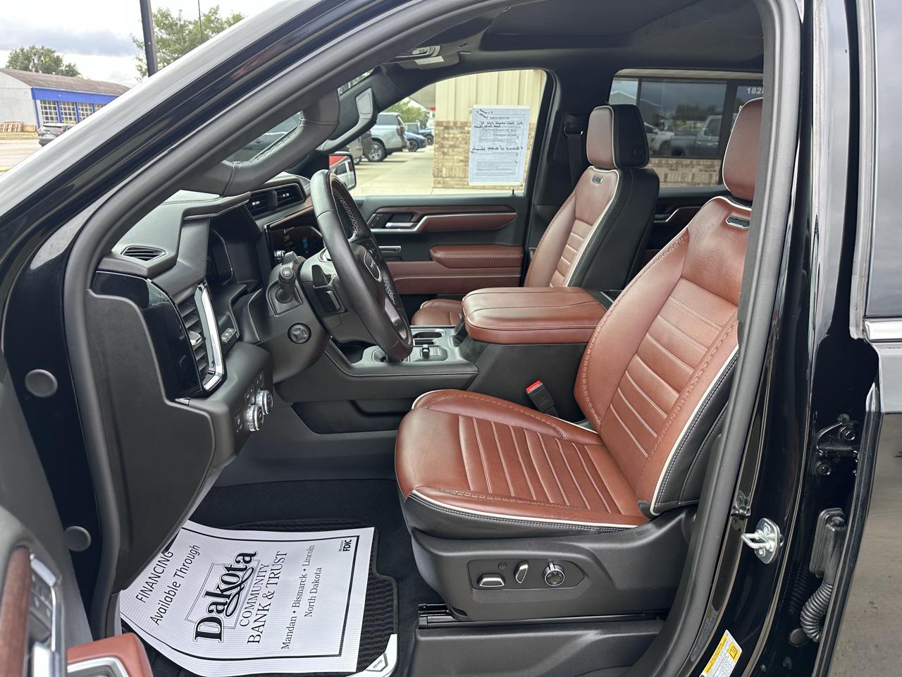 GMC Sierra 1500 Denali Ultimate Crew Cab 4WD 2026