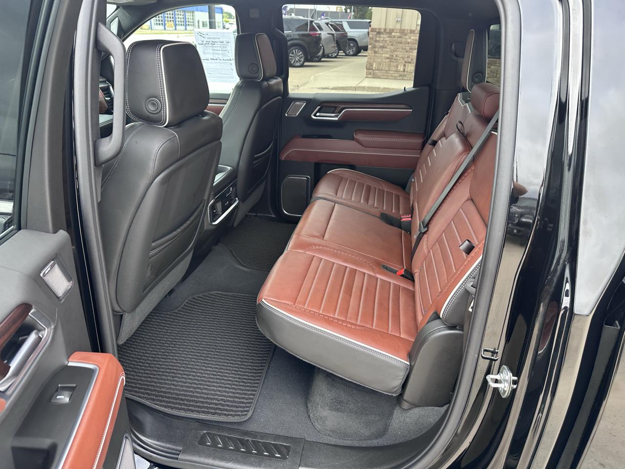 GMC Sierra 1500 Denali Ultimate Crew Cab 4WD 2026