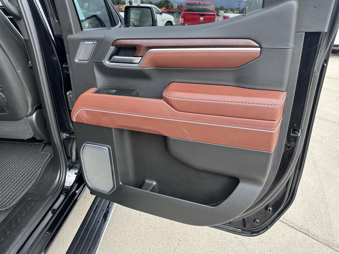 GMC Sierra 1500 Denali Ultimate Crew Cab 4WD 2026