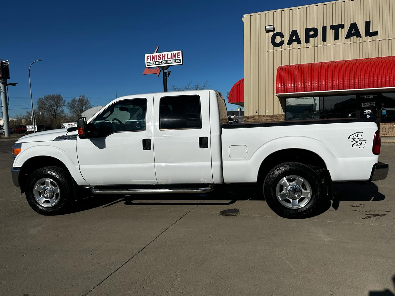 Ford F-250 SD XLT Crew Cab 4WD 2016