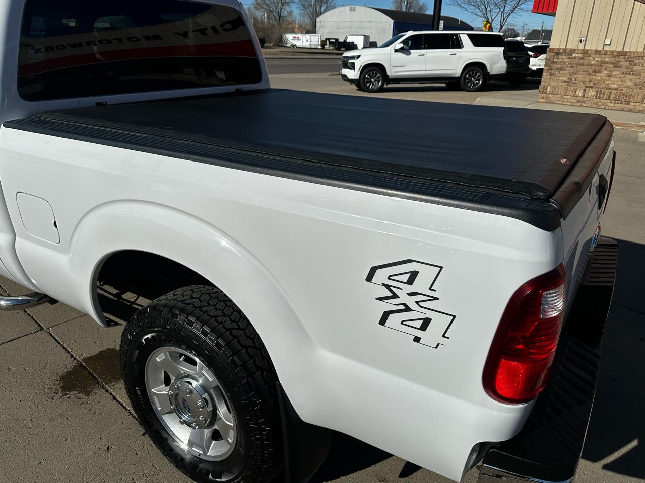 Ford F-250 SD XLT Crew Cab 4WD 2016