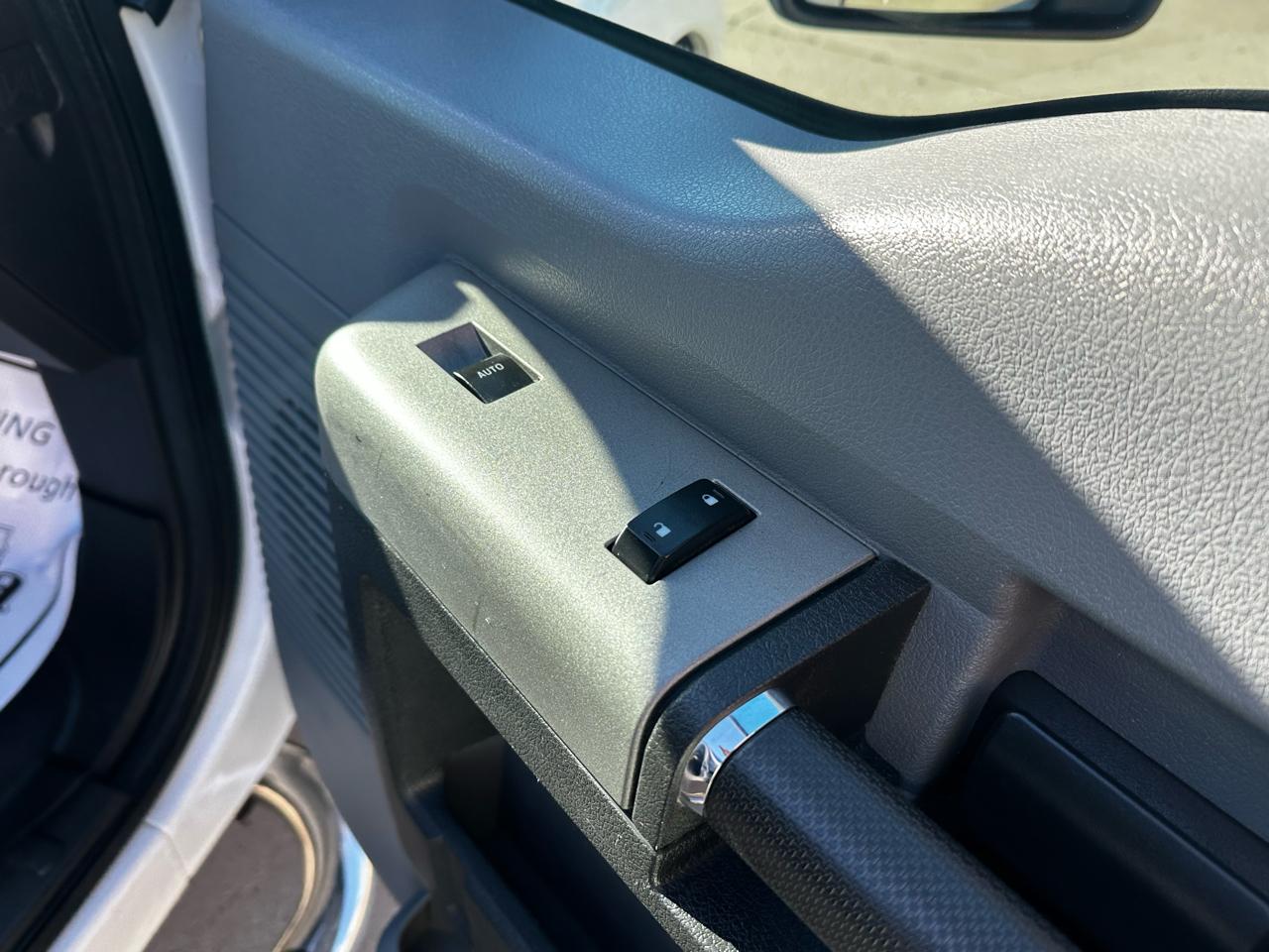 Ford F-250 SD XLT Crew Cab 4WD 2016