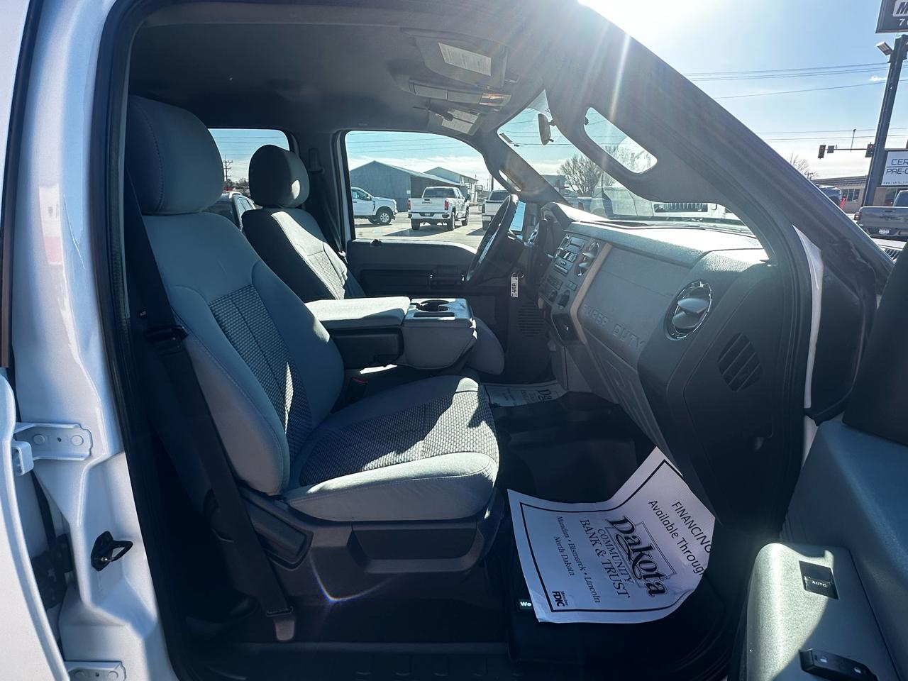 Ford F-250 SD XLT Crew Cab 4WD 2016