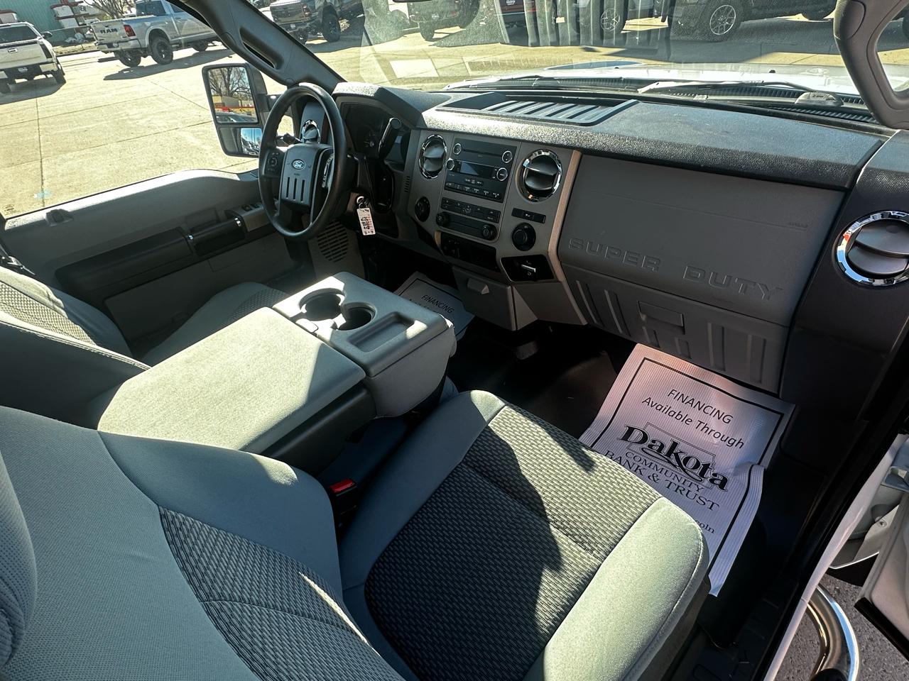 Ford F-250 SD XLT Crew Cab 4WD 2016