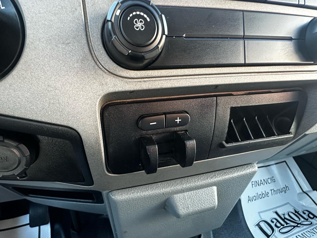 Ford F-250 SD XLT Crew Cab 4WD 2016