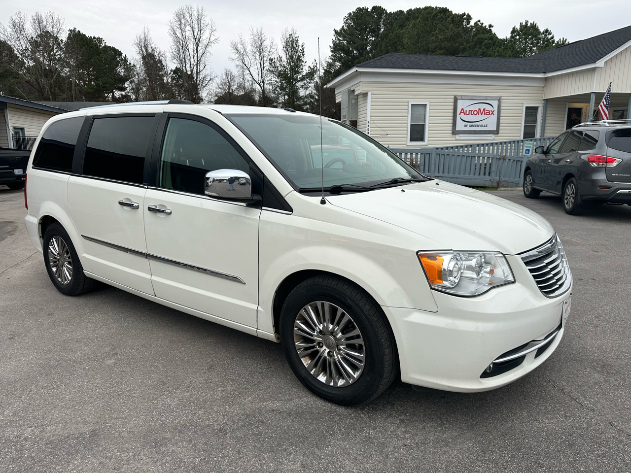 2011 Chrysler Town & Country Limited