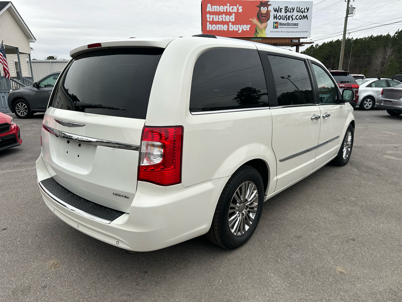 Chrysler Town & Country Limited 2011