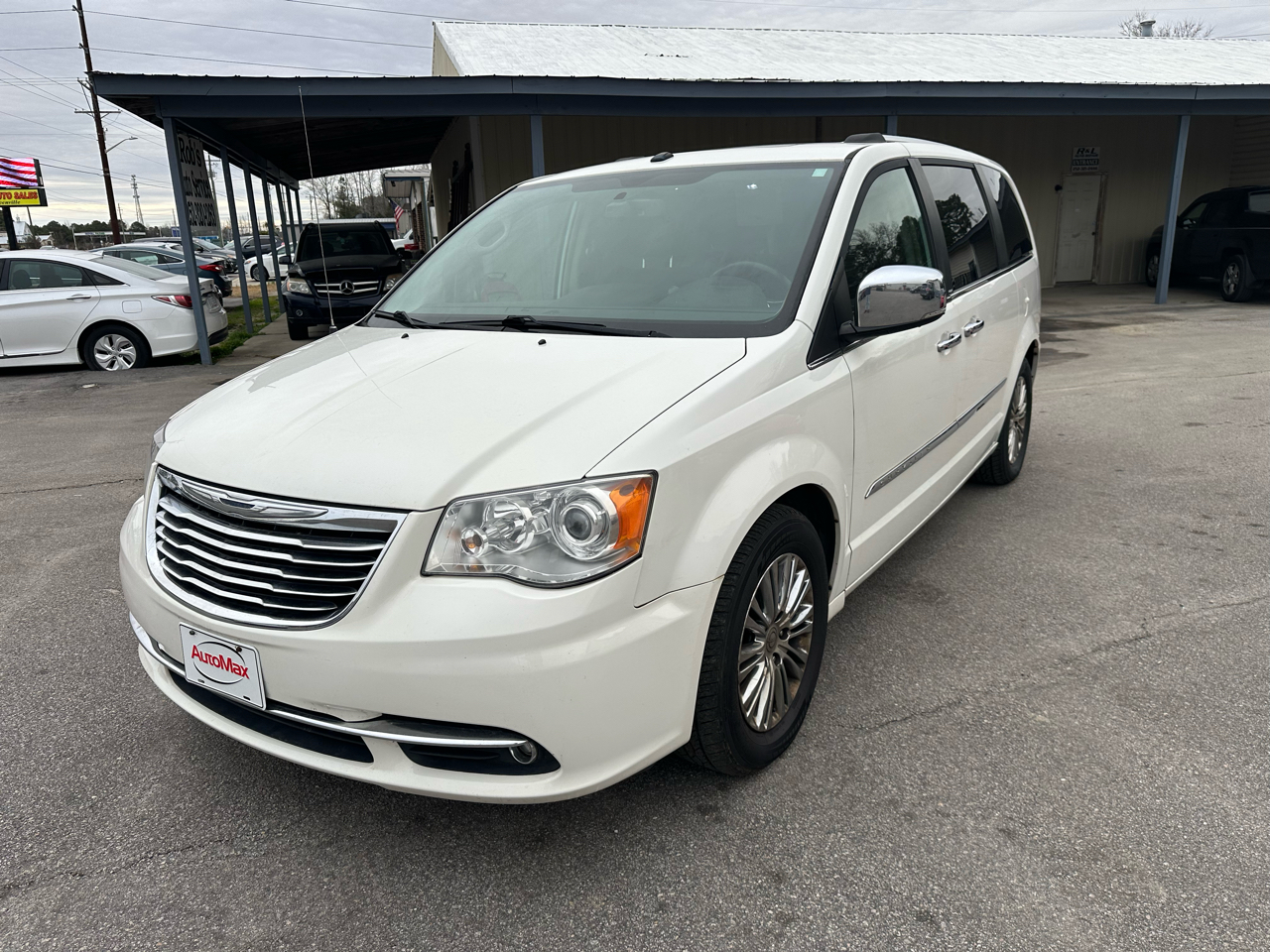 Chrysler Town & Country Limited 2011