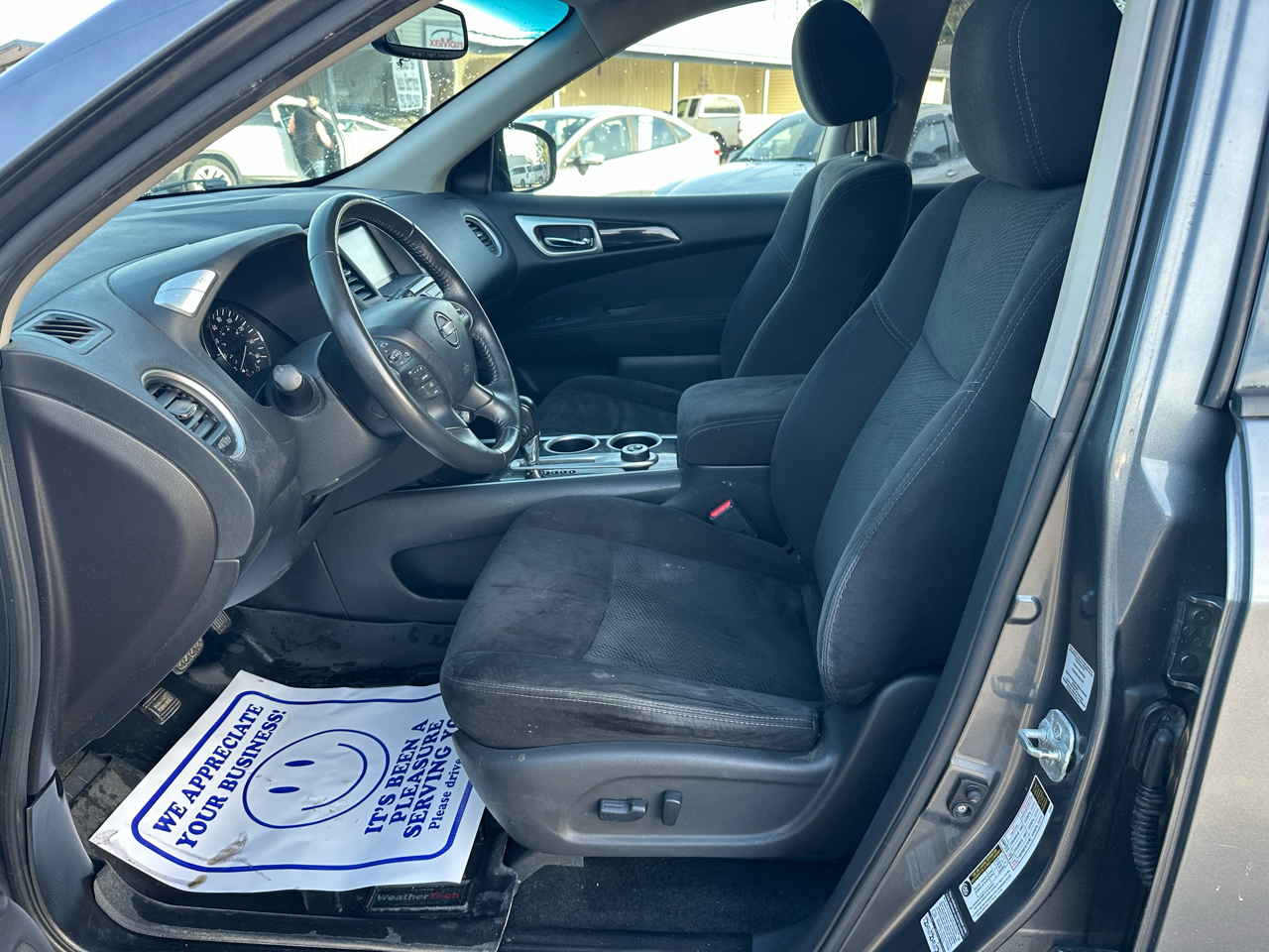 Nissan Pathfinder SV 4WD 2015