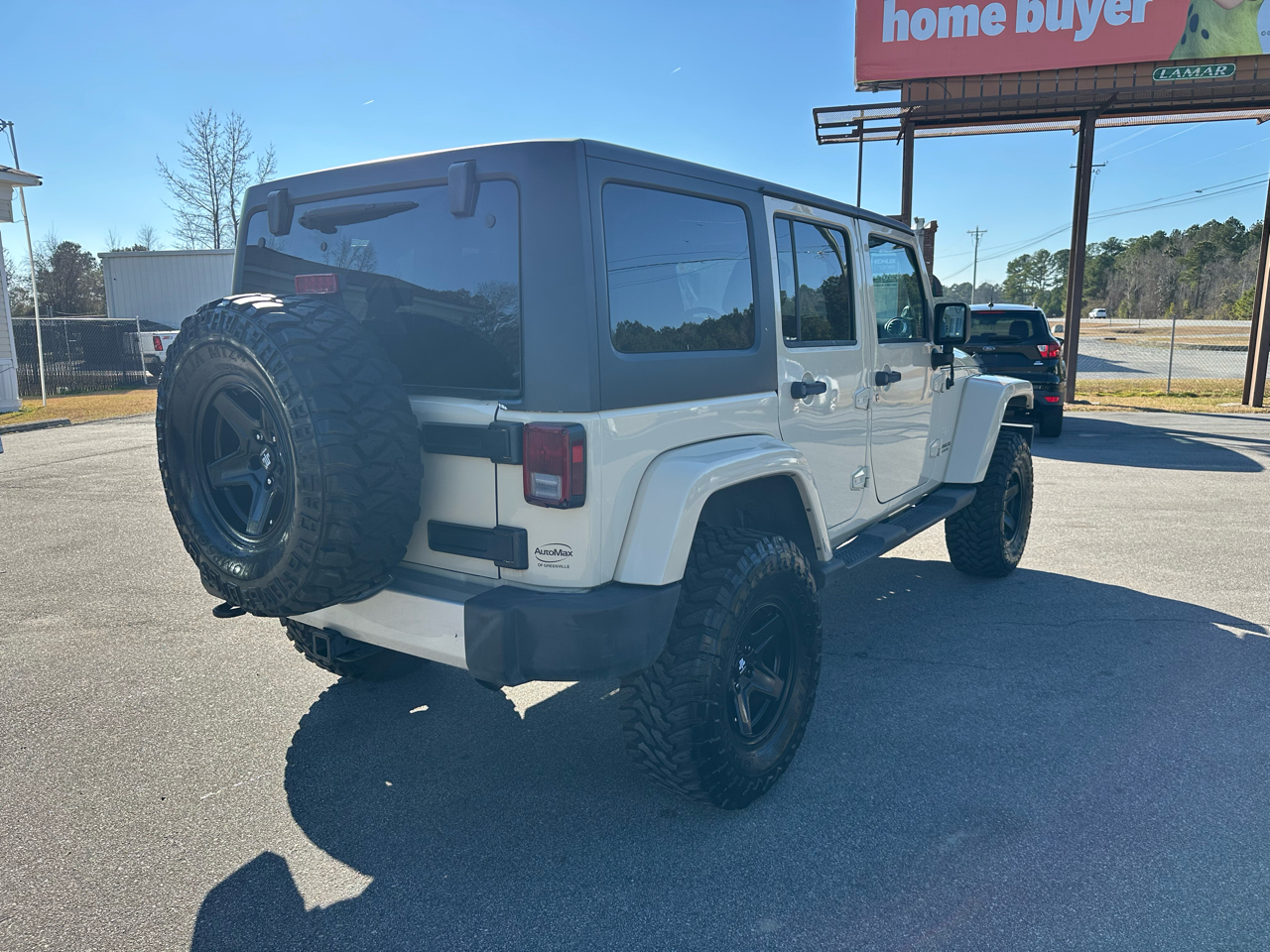 Jeep Wrangler Unlimited Sahara 4WD 2011