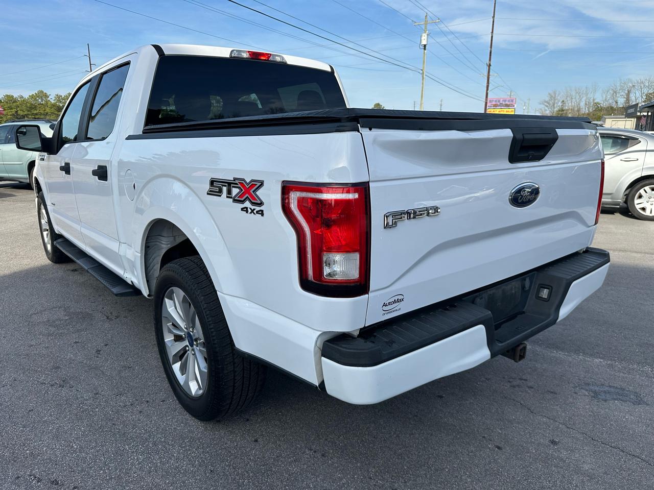Ford F-150 XL SuperCrew 5.5-ft. Bed 4WD 2017