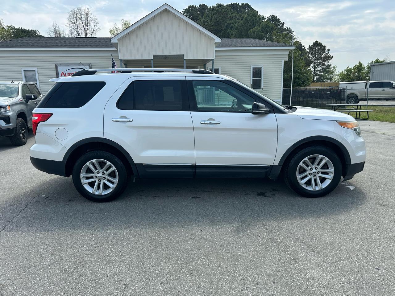 Ford Explorer XLT FWD 2013