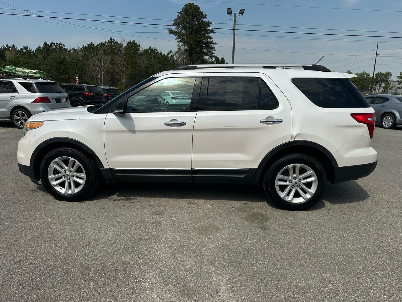 Ford Explorer XLT FWD 2013