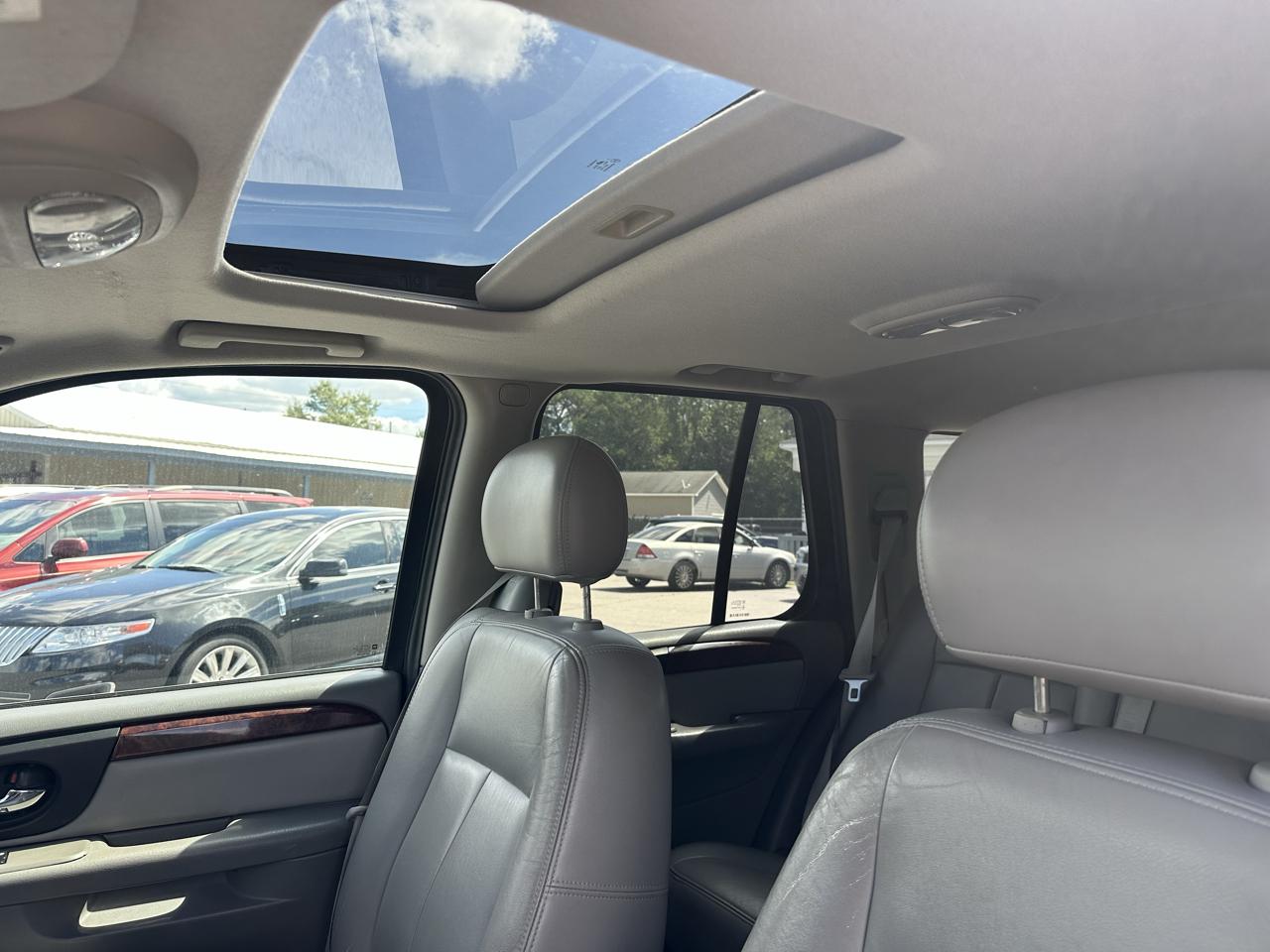 2009 GMC Envoy SLT - Photo 9