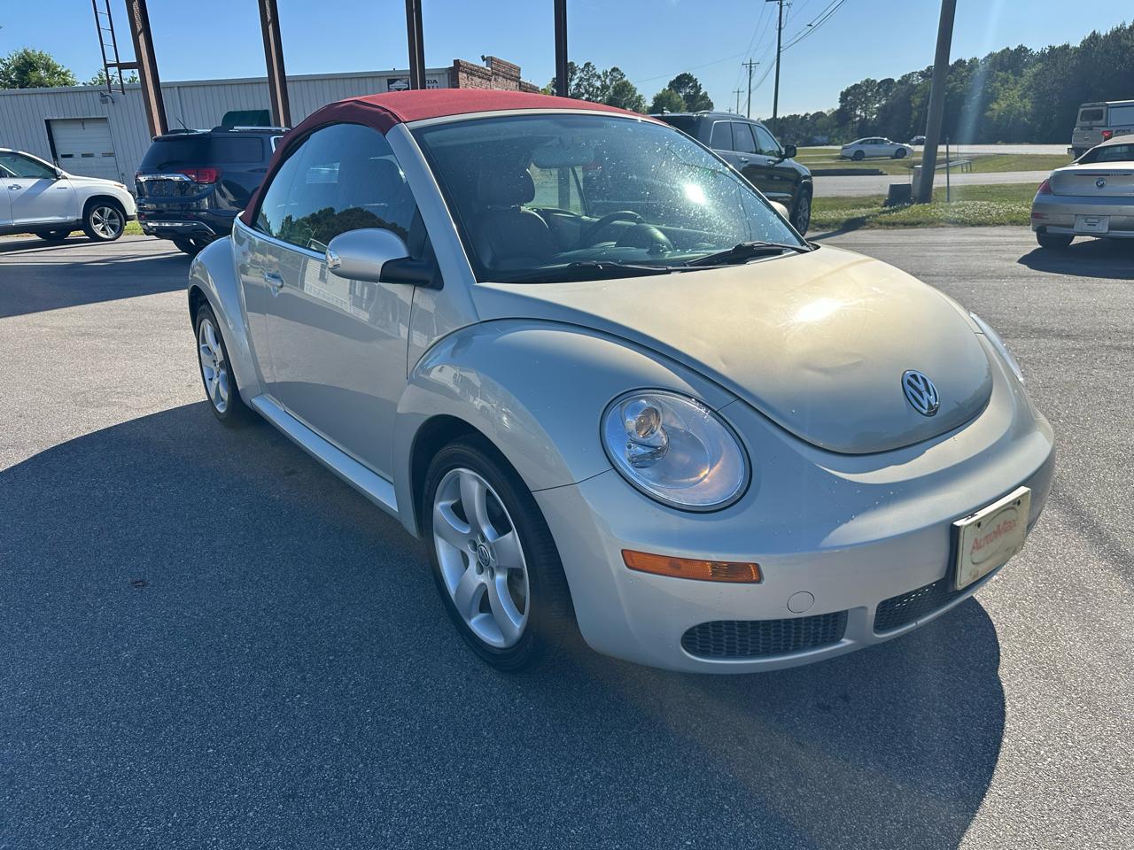 2009 Volkswagen New Beetle S Convertible