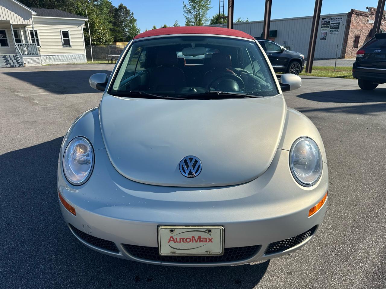 Volkswagen New Beetle S Convertible 2009