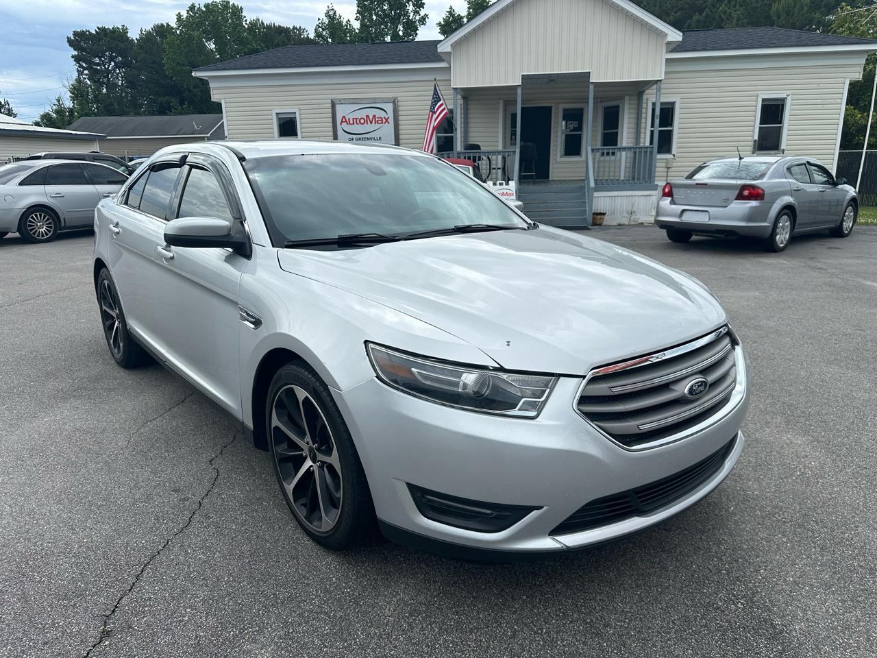 2015 Ford Taurus SEL FWD's photo