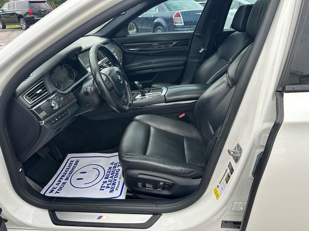 BMW 7-Series 750Li 2014