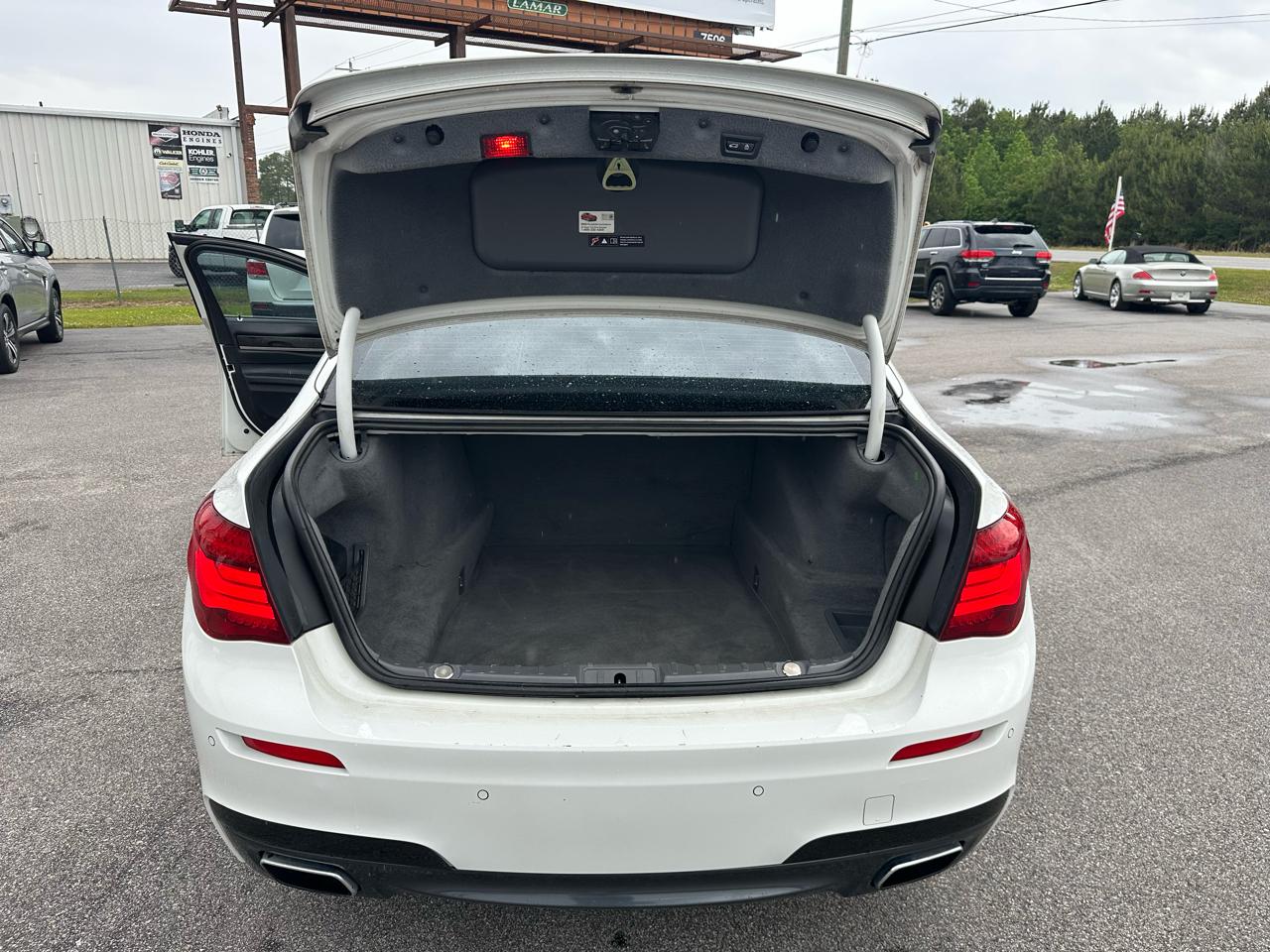 BMW 7-Series 750Li 2014