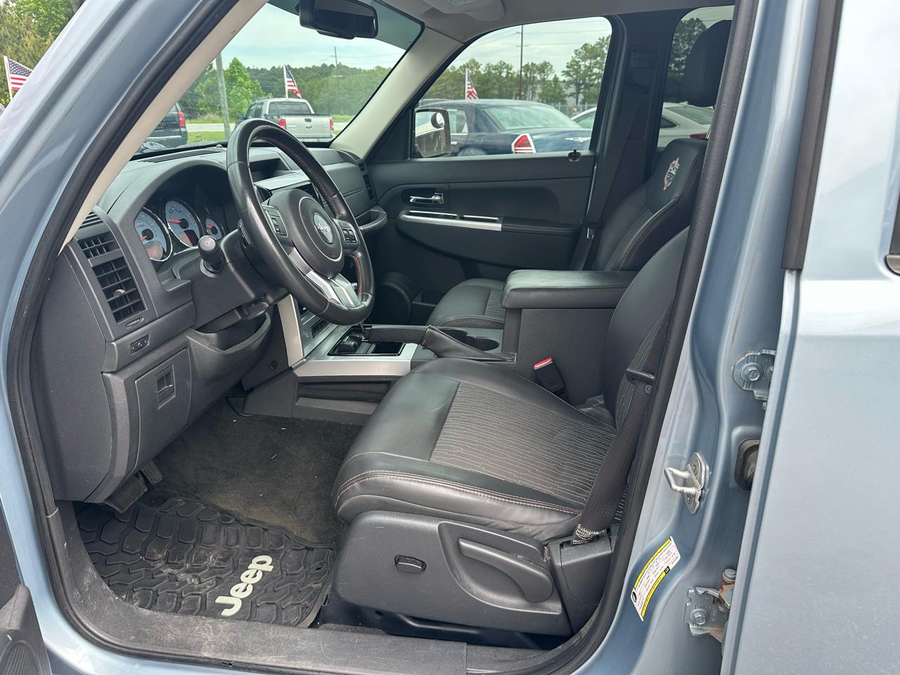Jeep Liberty Sport 4WD 2012