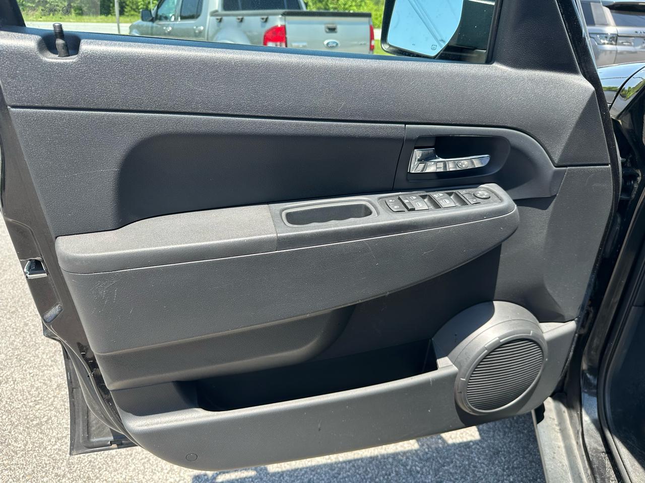Jeep Liberty Sport 4WD 2012