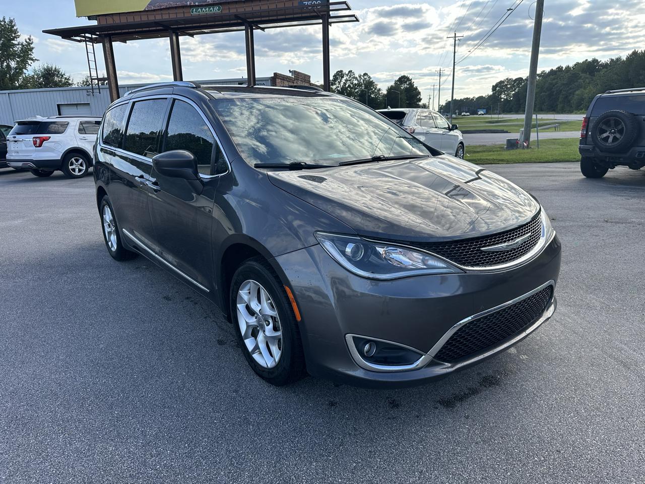 2020 Chrysler Pacifica Touring-L