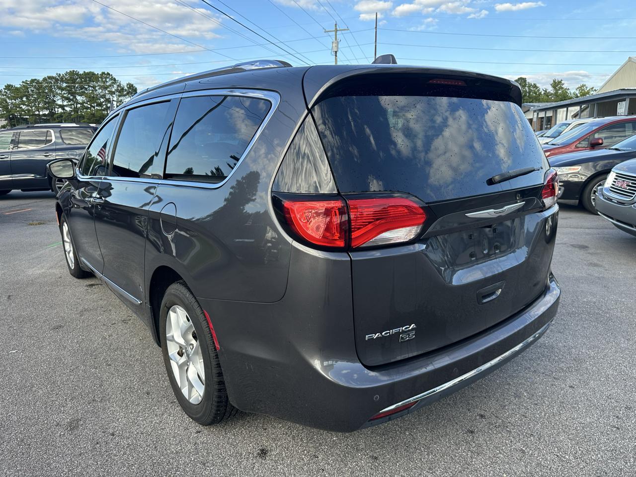 Chrysler Pacifica Touring-L 2020