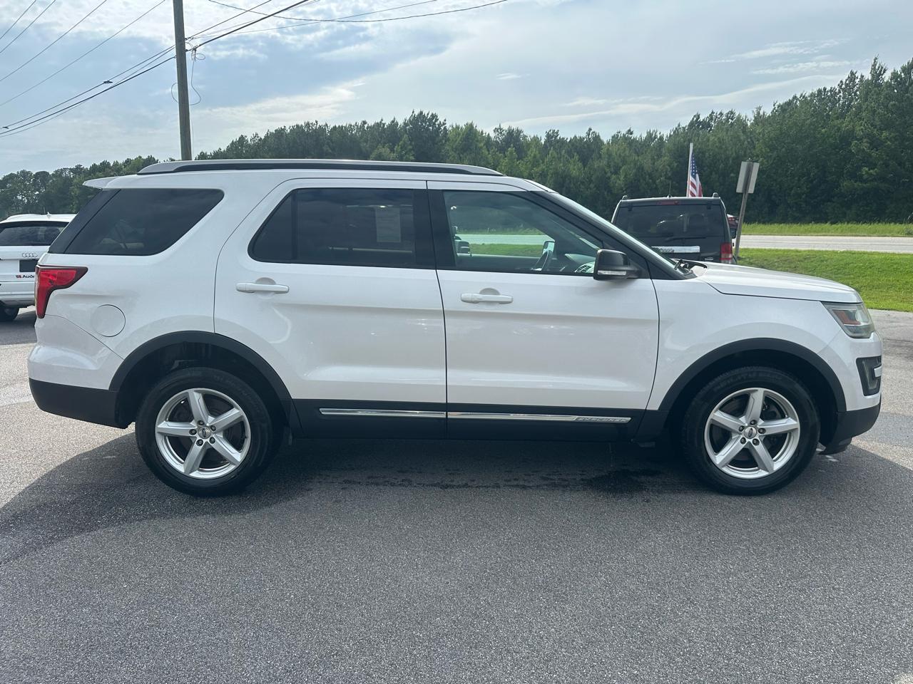 Ford Explorer XLT 4WD 2016