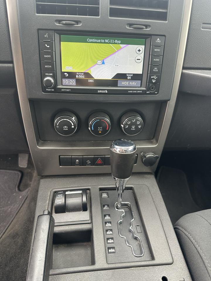 Jeep Liberty Sport 4WD 2012