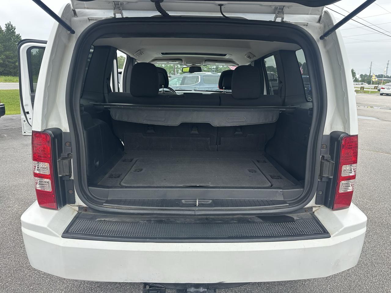 Jeep Liberty Sport 4WD 2012