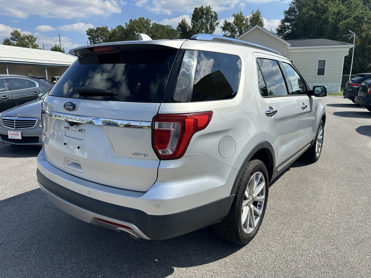Ford Explorer Limited 4WD 2017