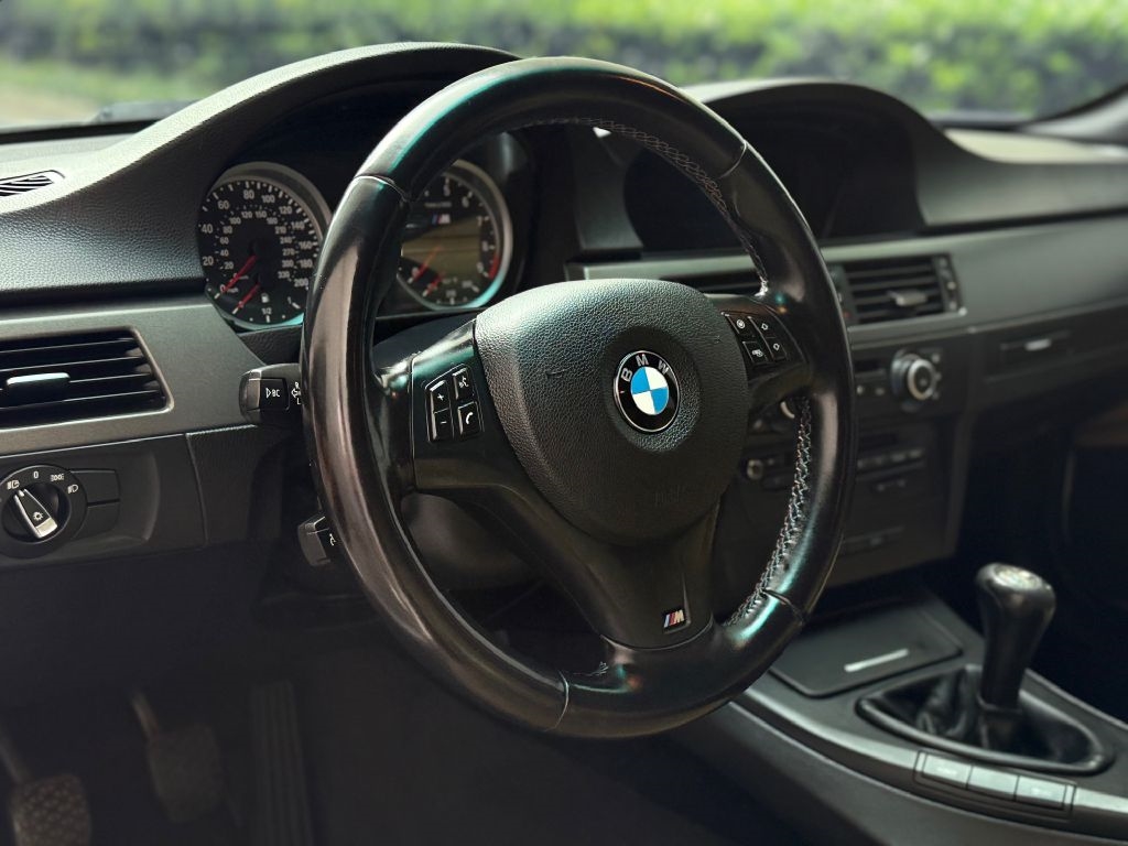 BMW M3 Sedan 2011