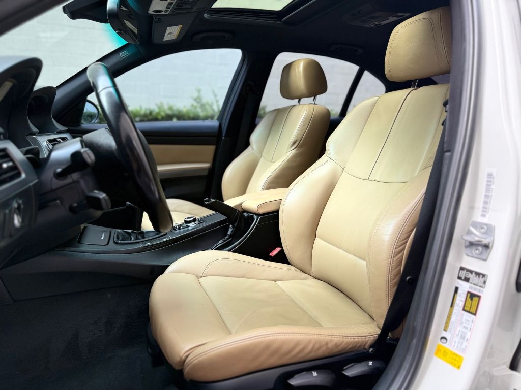 BMW M3 Sedan 2011