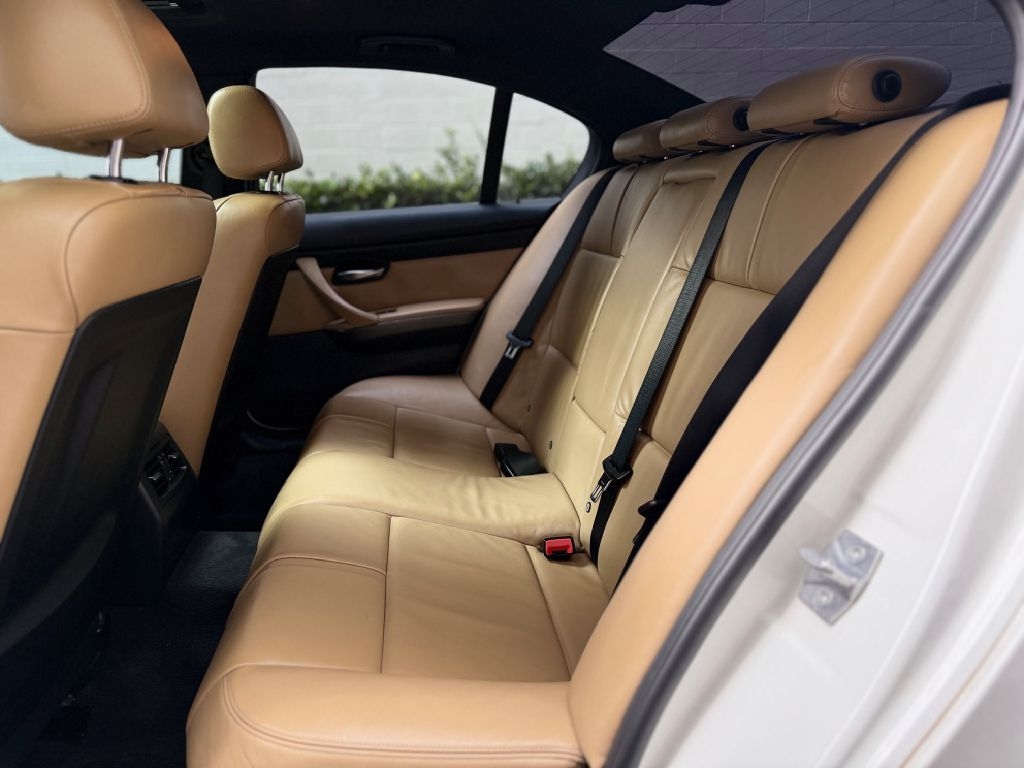BMW M3 Sedan 2011