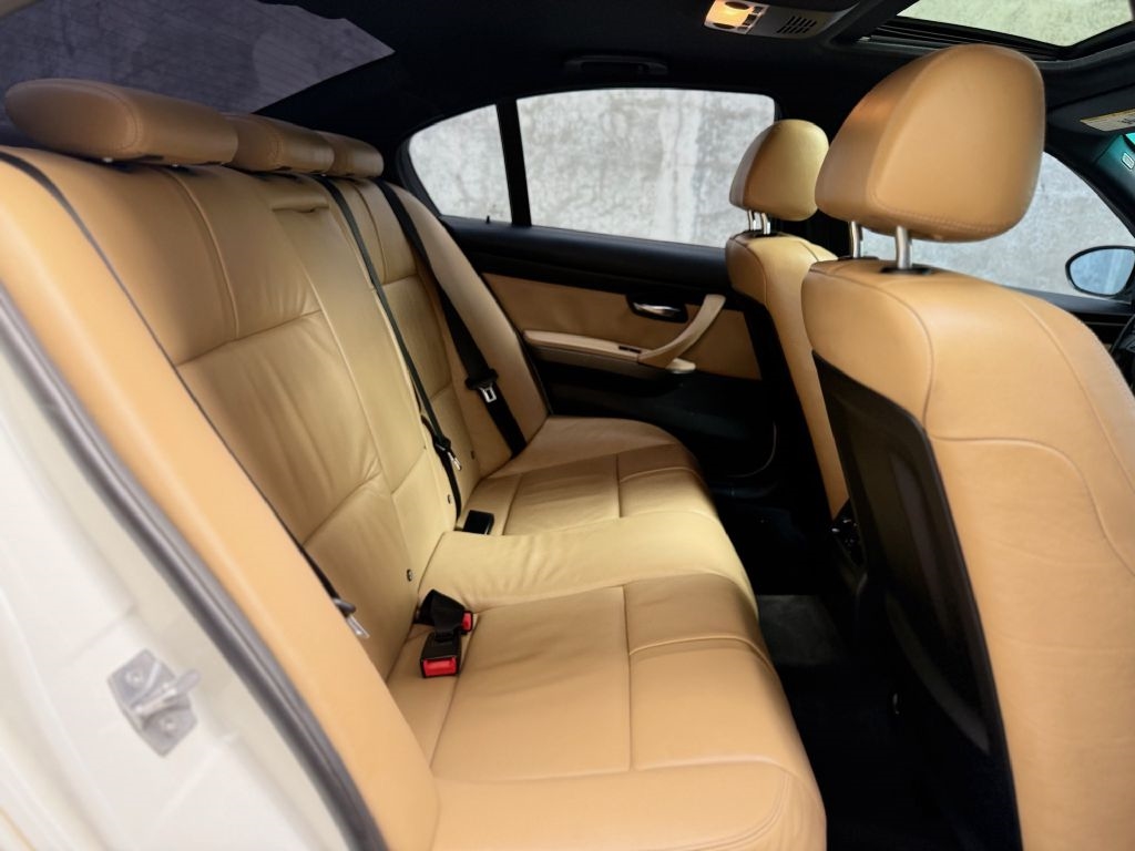 BMW M3 Sedan 2011