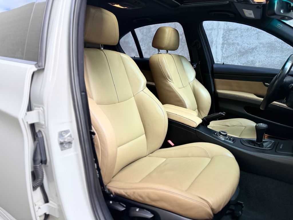 BMW M3 Sedan 2011