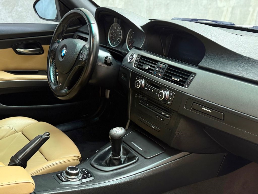BMW M3 Sedan 2011