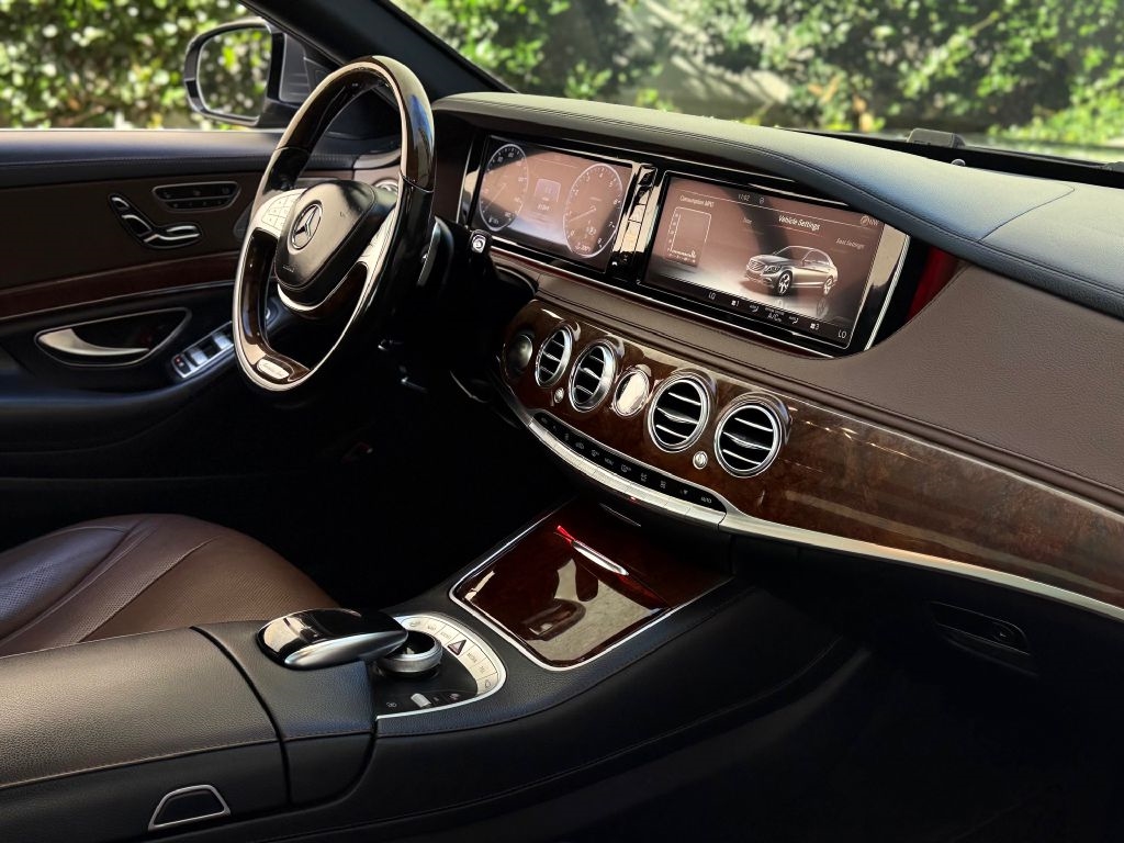 Mercedes-Benz S-Class S550 4MATIC 2015