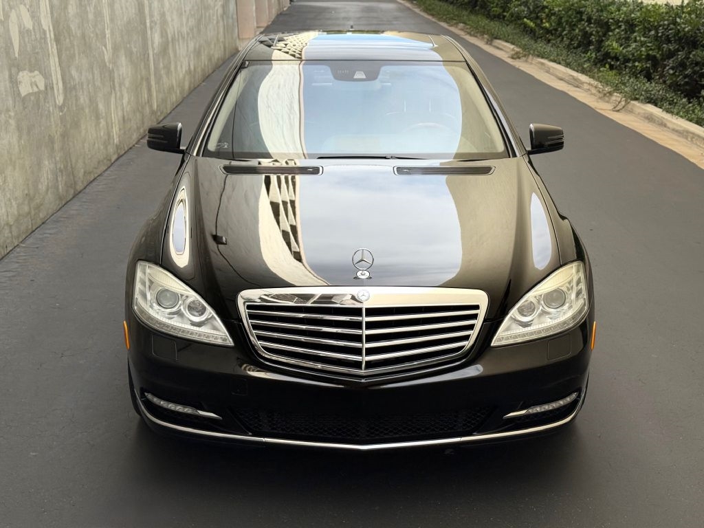 Mercedes-Benz S-Class S550 2012