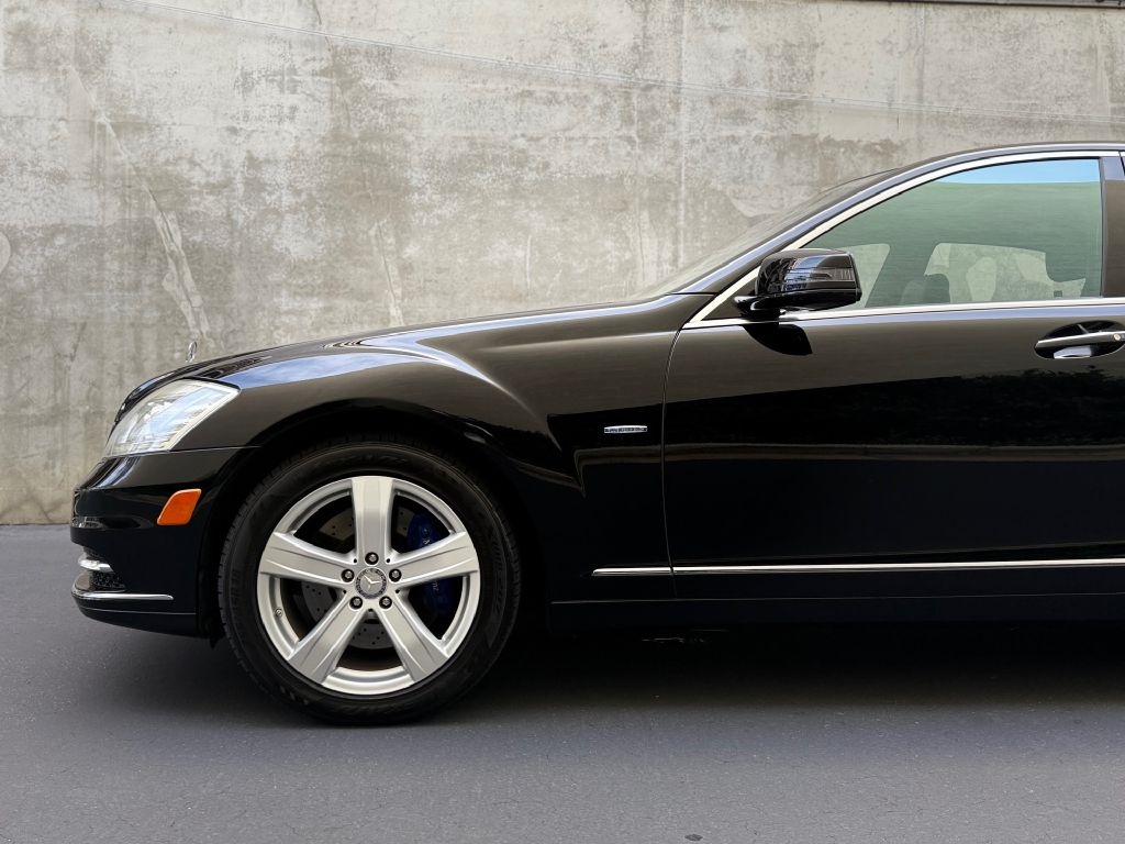 Mercedes-Benz S-Class S550 2012