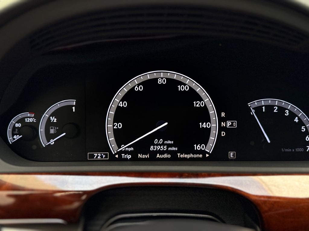 Mercedes-Benz S-Class S550 2012