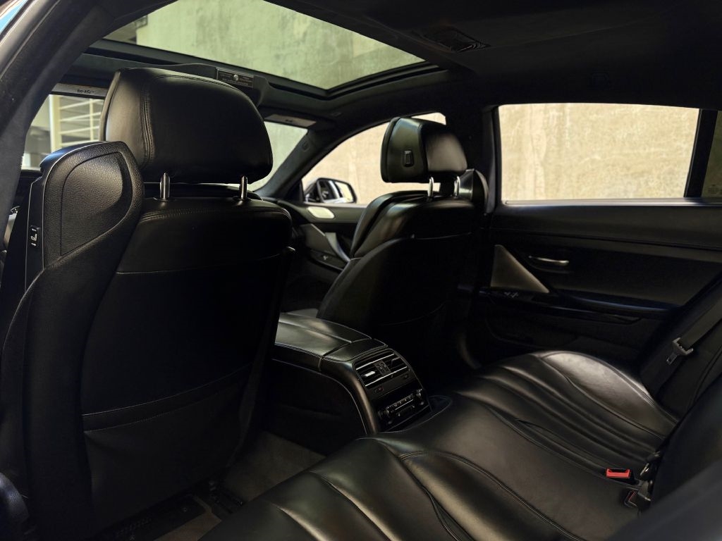 BMW 6-Series Gran Coupe 650i xDrive 2016