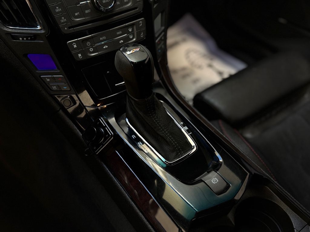 Cadillac CTS V Coupe 2015