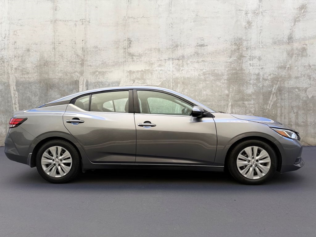 Nissan Sentra S 2020