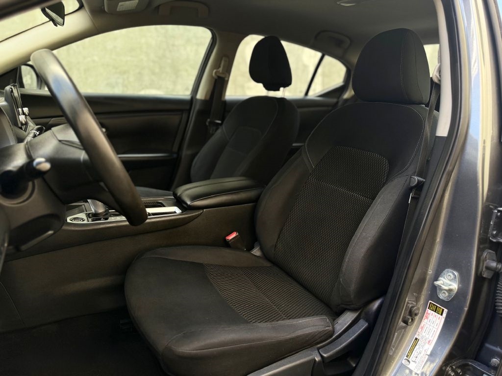 Nissan Sentra S 2020