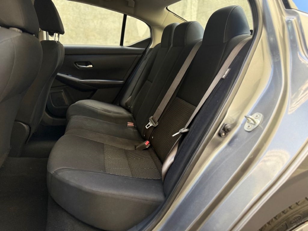 Nissan Sentra S 2020