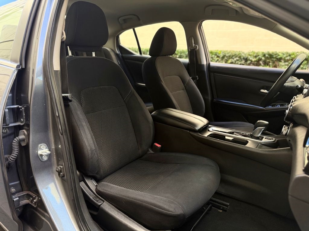 Nissan Sentra S 2020