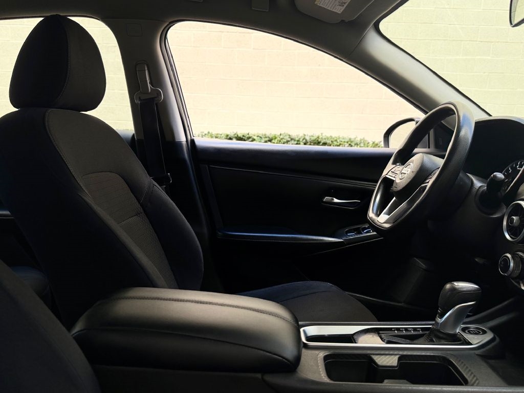 Nissan Sentra S 2020