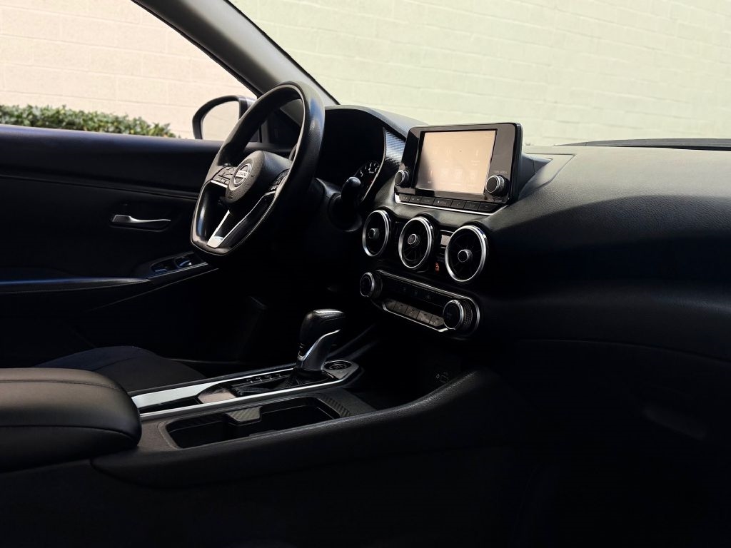 Nissan Sentra S 2020